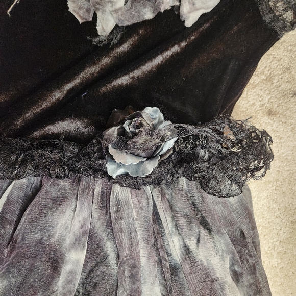 Spirit, Zombie Bride, Black and Gray Long Dress - Picture 3 of 8